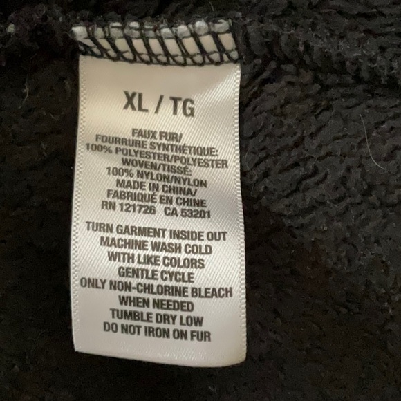 Aeropostale Full Zip Soft Fleece Jacket, XL, Black, Like New - Picture 9 of 9